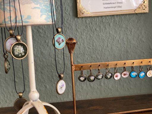 Handgefertigter Schmuck